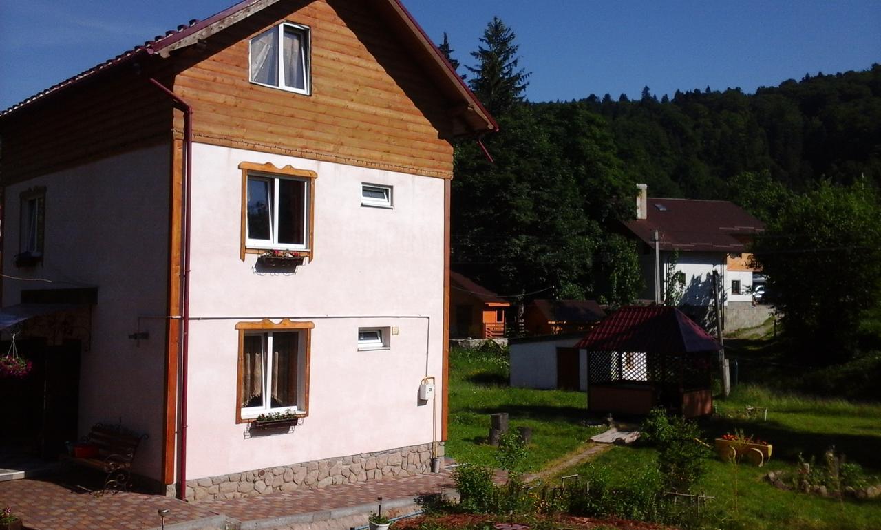 U Pana Ivana Yaremche Bagian luar foto